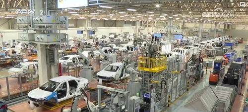 國際人士駁斥 產(chǎn)能過剩論 中國新能源產(chǎn)品為全球綠色轉型貢獻巨大